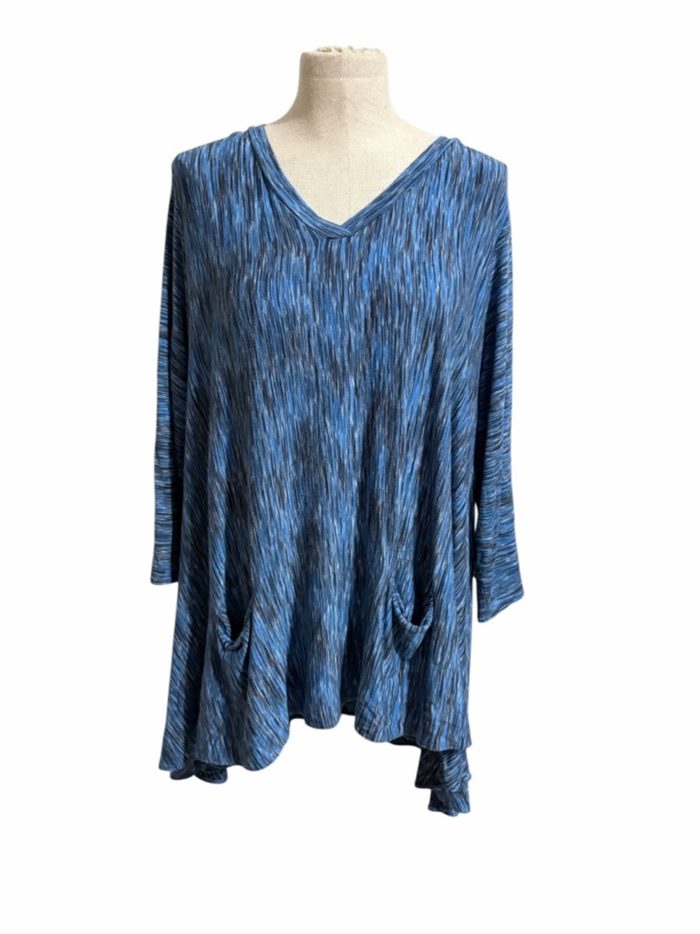 Comfy USA Blue Space Blue V-Neck Tunic with Front Pockets Size Large Lagenlook
